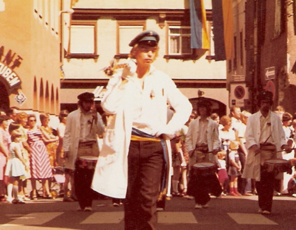 1976 06 28 bunter umzug