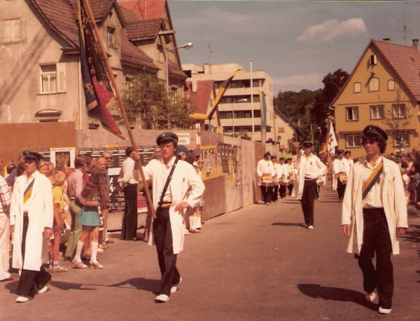 1976 06 28 bunter umzug