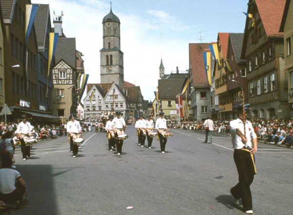 1977 06 schuetzen juergen tam marktplatz