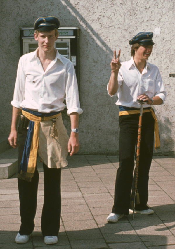 1977 06 schuetzen staendchen juergen walter ried