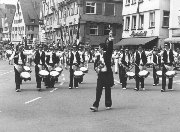 wg trommler 1978 schwarz weiss wg trommler 1978 schwarz weiss