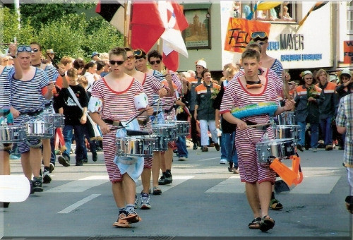 bunter zug bunter zug