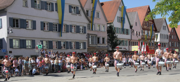 2016 07 18 schuetzenfest bunter umzug 2016 07 18 schuetzenfest bunter umzug
