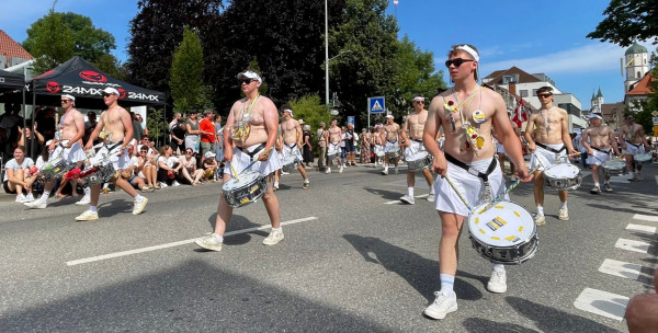 2024 07 15 schuetzenfest bunter umzug 2024 07 15 schuetzenfest bunter umzug