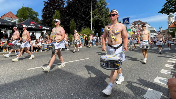 2024 07 15 schuetzenfest bunter umzug 2024 07 15 schuetzenfest bunter umzug
