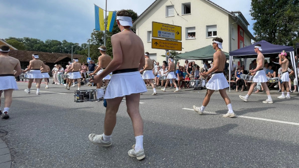 2024 07 15 schuetzenfest bunter umzug 2024 07 15 schuetzenfest bunter umzug